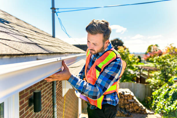 Best Emergency Roof Repair Services  in Bettendorf, IA